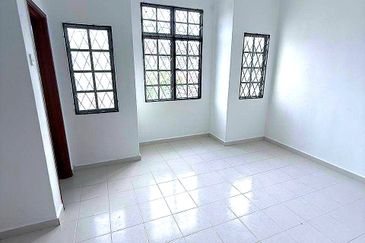 Persiaran Puncak Alam 1 