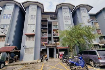 Bandar Pinggiran Subang