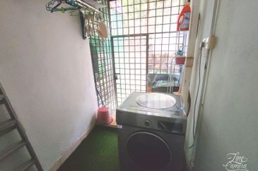 Bandar Pinggiran Subang