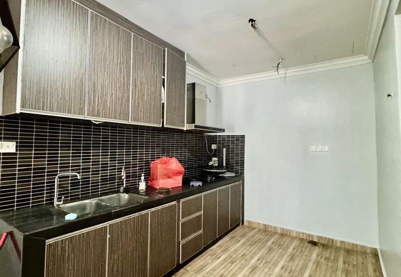 Persiaran Puncak Alam 6 