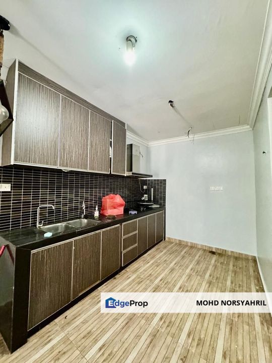 Semi-D Lorong Az-Zaharah Renovated Puncak Alam., Selangor, Bandar Puncak Alam