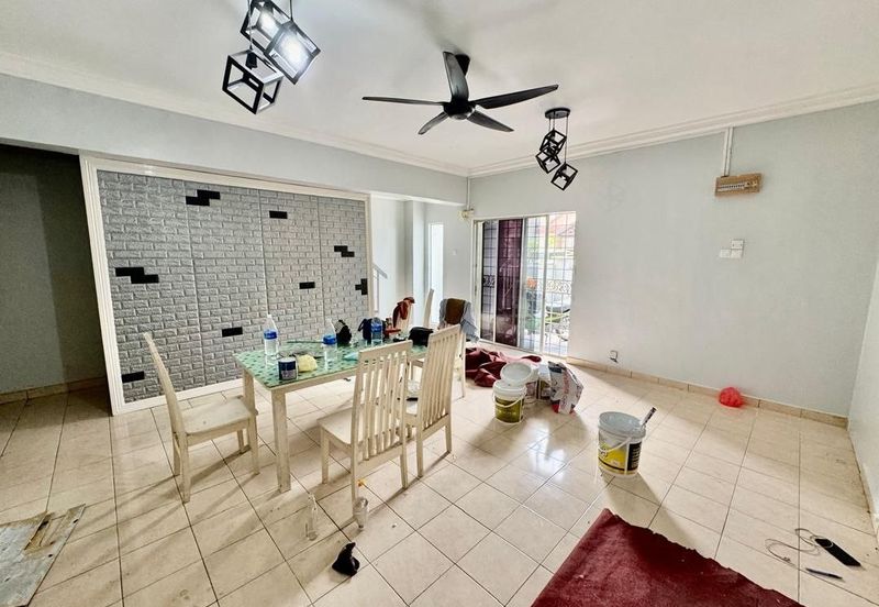 Persiaran Puncak Alam 6 