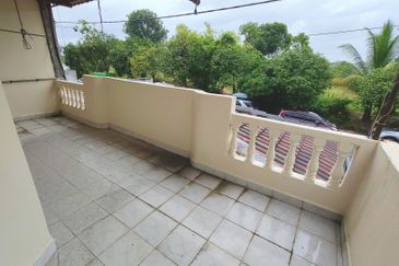 Persiaran Puncak Alam 2 