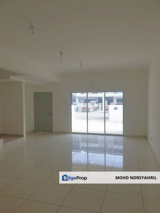 3-STOREY TERRACE BELLEZA TAMAN PUTRA  BUKIT RAHMAN PUTRA, Selangor, Sungai Buloh