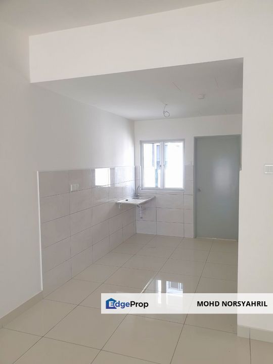 3-STOREY TERRACE BELLEZA TAMAN PUTRA  BUKIT RAHMAN PUTRA, Selangor, Sungai Buloh