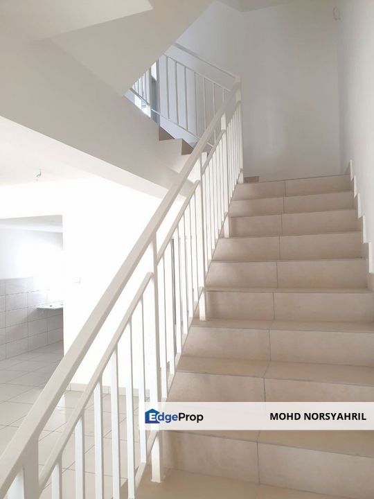 3-STOREY TERRACE BELLEZA TAMAN PUTRA  BUKIT RAHMAN PUTRA, Selangor, Sungai Buloh