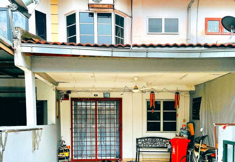 Nice renovated 2 storey terrace Sunway