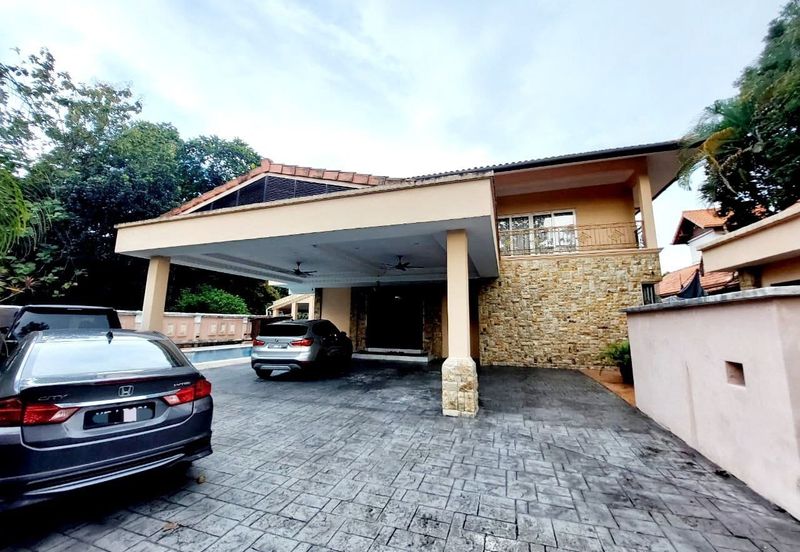 Nice big and elegant Banglo Bukit Jelutong Shah Alam