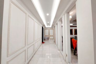 Nice big and elegant Banglo Bukit Jelutong Shah Alam