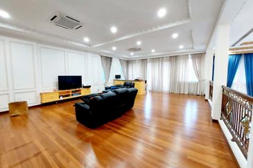 Nice big and elegant Banglo Bukit Jelutong Shah Alam