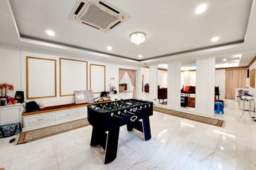 Nice big and elegant Banglo Bukit Jelutong Shah Alam