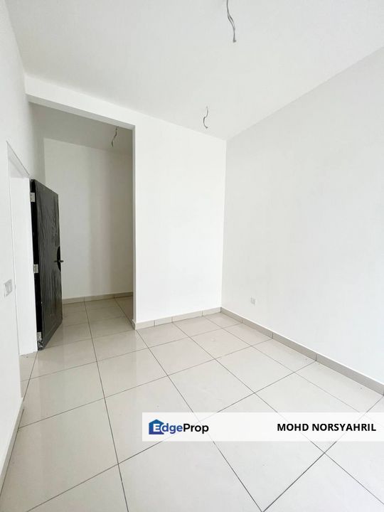 Nice new 2Storey terrace  End lot Elmina Green, Selangor, Sungai Buloh