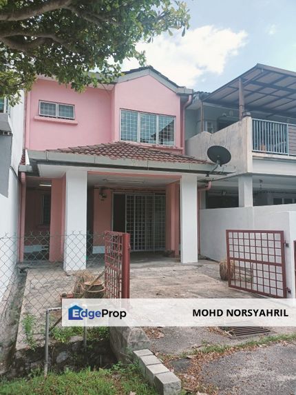 Nice 2 Storey terrace Taman Puchong Utama , Selangor, Puchong