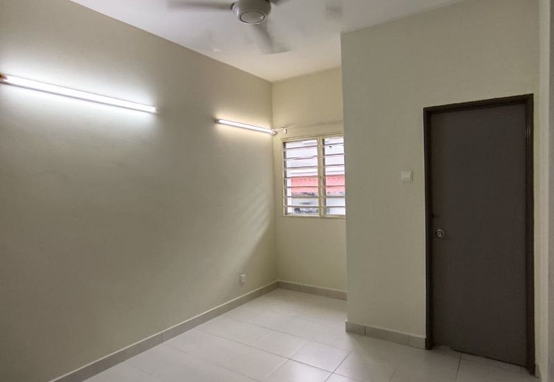 AYU PRIMA TERES 2 TINGKAT,  SETIA ALAM