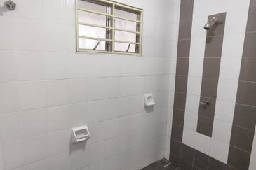 AYU PRIMA TERES 2 TINGKAT,  SETIA ALAM