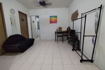 Pusat Komersial Seksyen 7