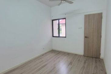 SERENE HEIGHTS, BANGI- 2 Storey terrace,  DAHLIA