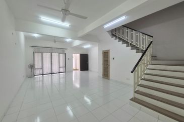 SERENE HEIGHTS, BANGI- 2 Storey terrace,  DAHLIA