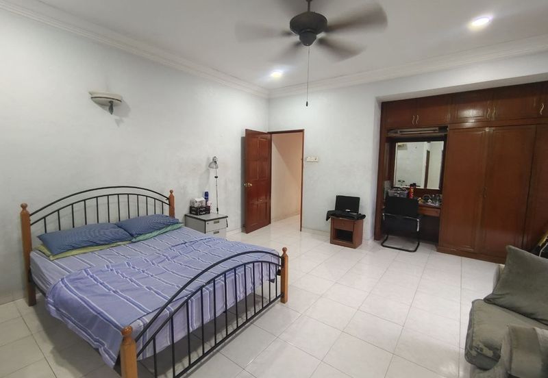 SEKSYEN 8, KOTA DAMANSARA - 2 Sty  Bungalow 