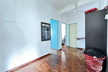 Lorong Gugusan Alam 7/20