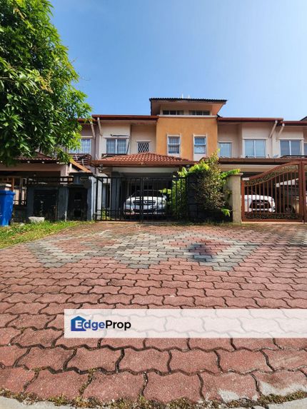 BUKIT JELUTONG (Jalan Arca) - 2 Storey House , Selangor, Subang