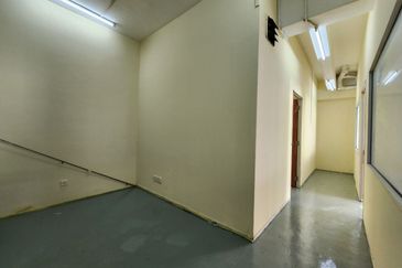 Dataran Otomobil, Seksyen 15