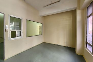 Dataran Otomobil, Seksyen 15