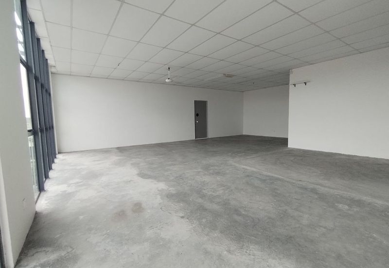 EMBAYU, SUBANG 2, Taman Subang Murni - 3 Storey Shop Lot ( Corner Lot)