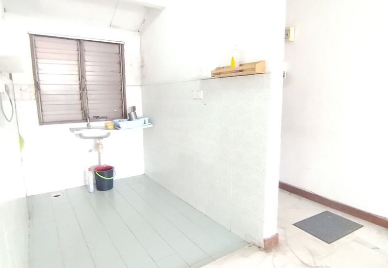 Flat PKNS, Seksyen 7