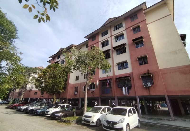 Flat PKNS, Seksyen 7