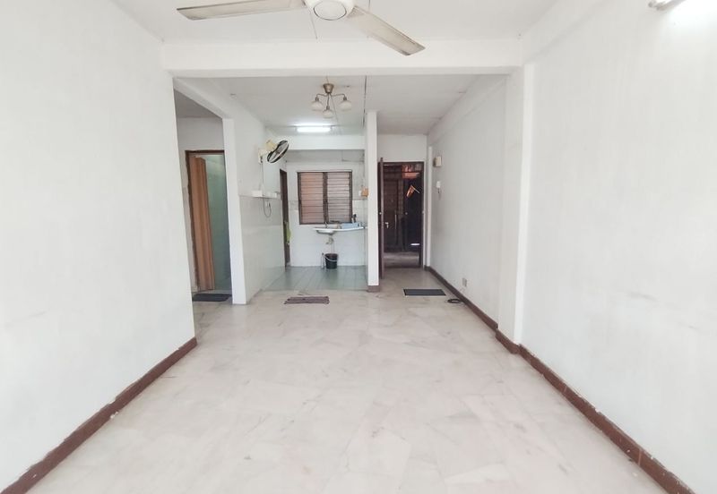 Flat PKNS, Seksyen 7