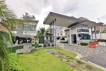 Verge 32, Taman Melawati