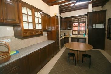 Jalan Bukit Antarabangsa 