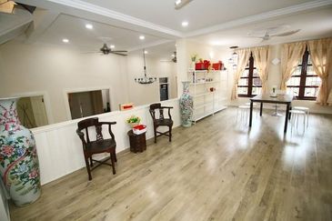 Jalan Bukit Antarabangsa 