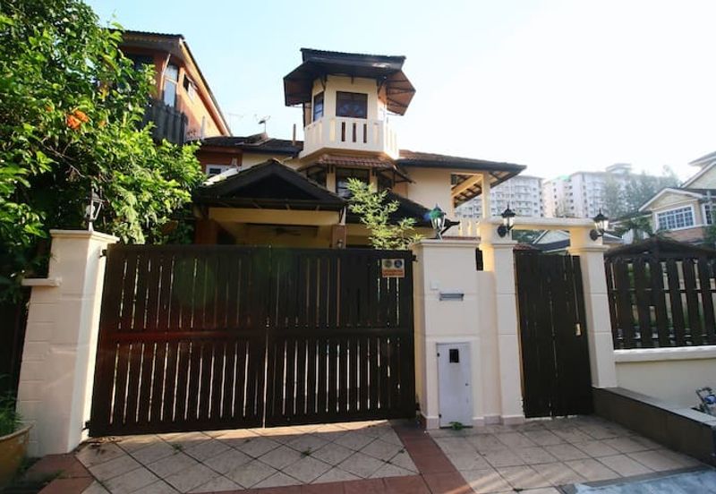 Jalan Bukit Antarabangsa 