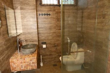 Jalan Bukit Antarabangsa 