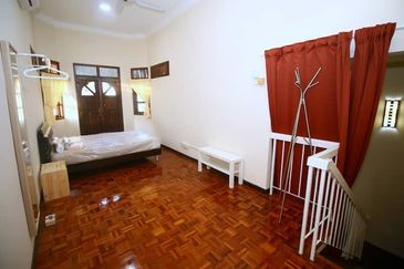 Jalan Bukit Antarabangsa 