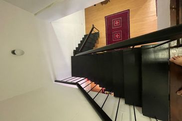 Taman Melawati, 2 Storey Terrace, Freehold, Renovated