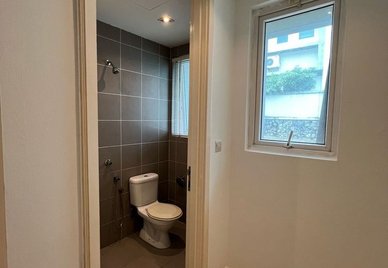 Rafflesia @ The Hill