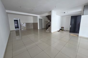 East 57 (Residensi Laman Timur)