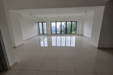 East 57 (Residensi Laman Timur)