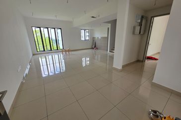 East 57 (Residensi Laman Timur)