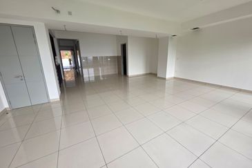 East 57 (Residensi Laman Timur)