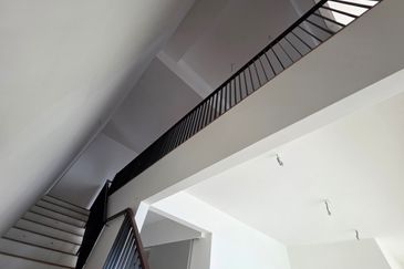 East 57 (Residensi Laman Timur)