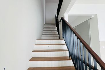 East 57 (Residensi Laman Timur)