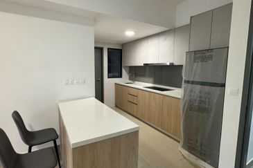 Residensi M Arisa Pelangi