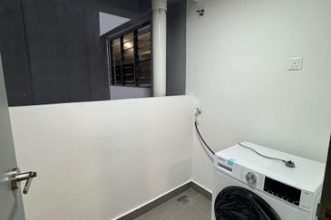 Residensi M Arisa Pelangi