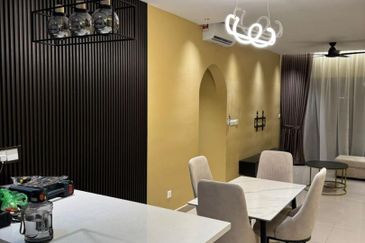 Residensi M Arisa Pelangi