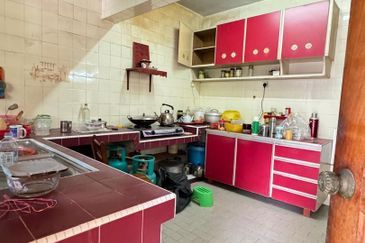 Taman Melawati, Kuala Lumpur, 2 Storey Terrace, Corner Lot, Freehold, For Sale