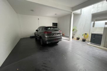 16 Quartz, Taman Melawati